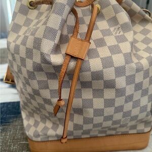 Louis Vuitton Checkered Cream and Tan Shoulder Bag